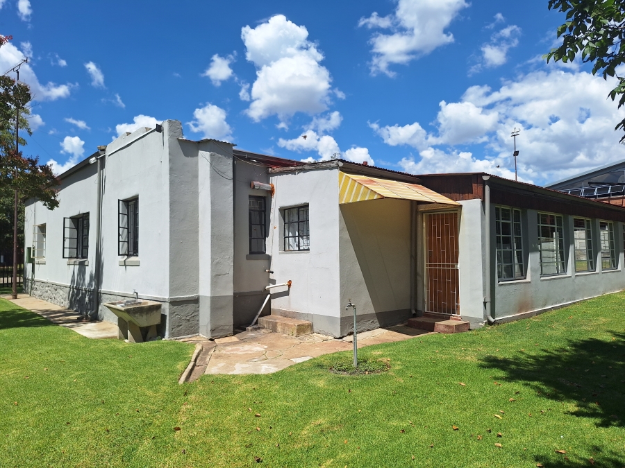 4 Bedroom Property for Sale in Vrede Free State